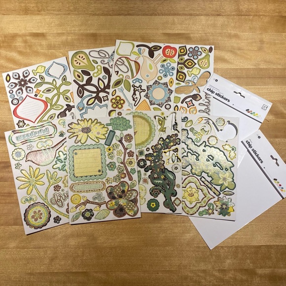 💥 2 for 12 or 4 for 20 💥  Lot of Basic Grey Chipboards - As Is  (22) - Picture 1 of 1